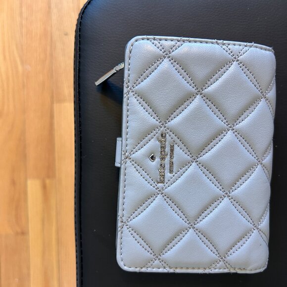 Kate Spade Gray Quilted Leather Purse with Matching Wallet - Picture 8 of 13